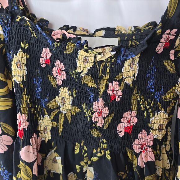 Shades of Blond Dark Floral Smocked Peplum Crop Blouse Size XS - Picture 3 of 5